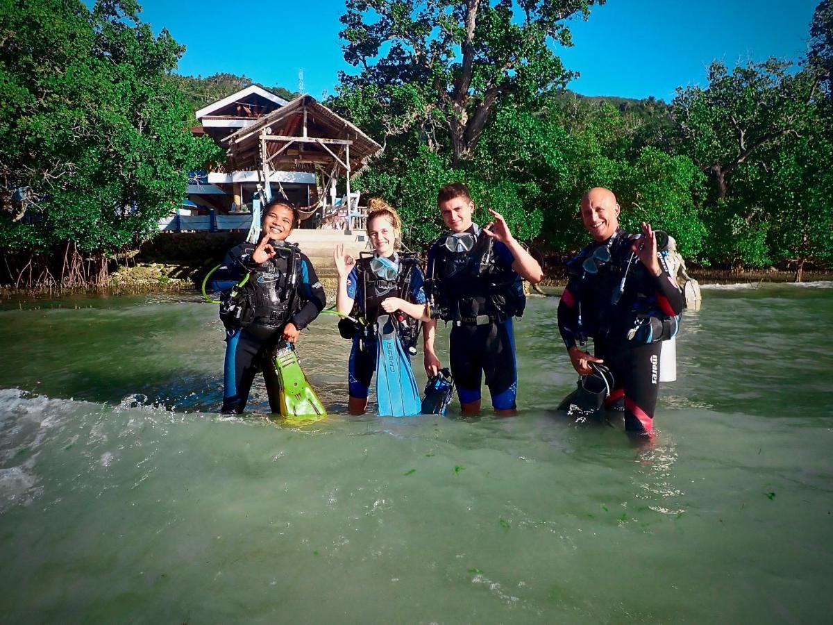 Alegria Dive Resort Luaran gambar